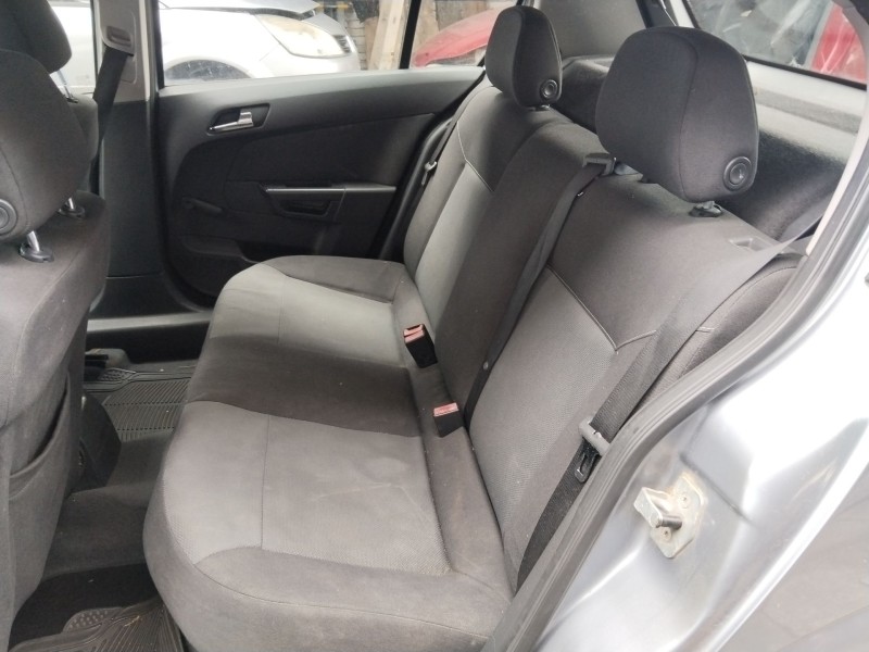 opel astra h (a04) del año 2006