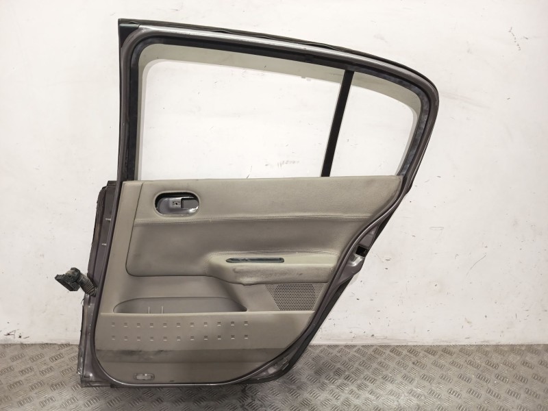 Recambio de puerta trasera derecha para renault megane ii berlina 5p referencia OEM IAM  GRIS 