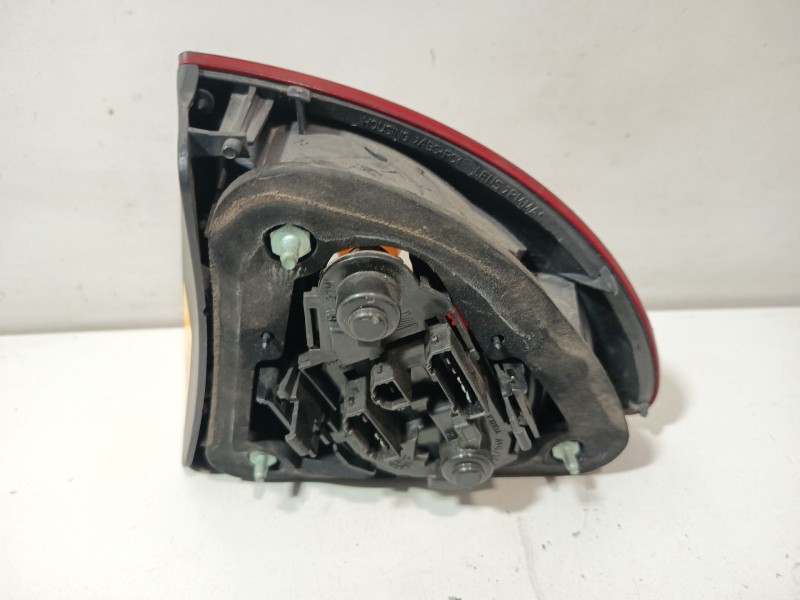 Recambio de piloto trasero izquierdo para seat leon (1m1) signo referencia OEM IAM 1M6945111  