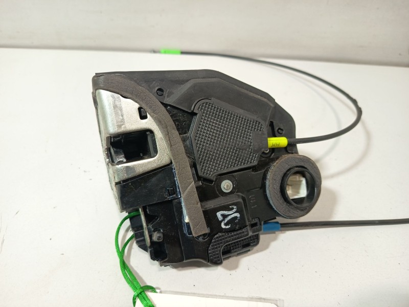 Recambio de cerradura puerta trasera izquierda para toyota auris (_e15_) 1.6 (zre151_) referencia OEM IAM 6906002170  