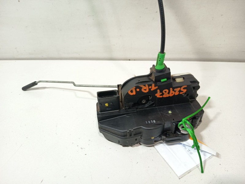 Recambio de cerradura puerta trasera derecha para opel astra j (p10) 1.6 (68) referencia OEM IAM 13579566  