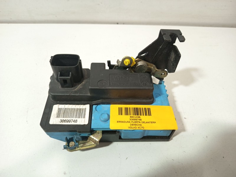 Recambio de cerradura puerta delantera derecha para volvo xc70 d5 awd momentum referencia OEM IAM 30699748  
