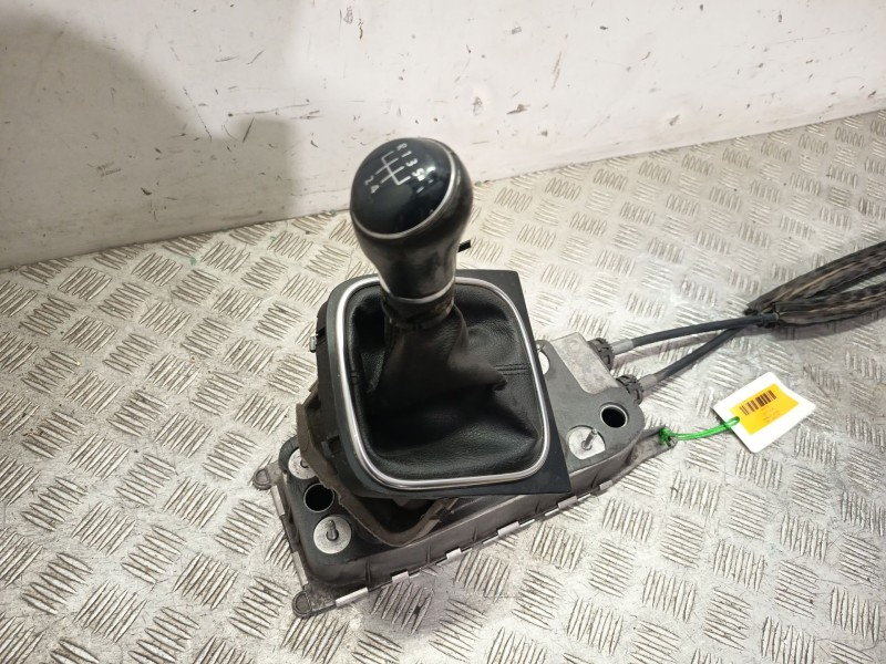 Recambio de palanca cambio para seat leon (1p1) 2.0 tdi 16v referencia OEM IAM 1K0711061B  