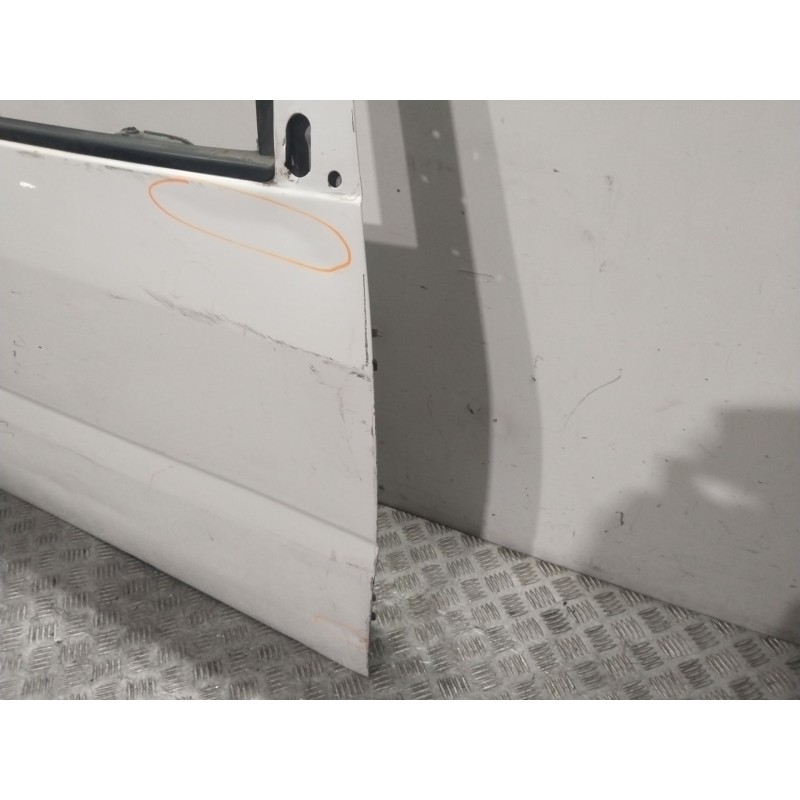 PUERTA DELANTERA DERECHA BLANCO  - imagen 2