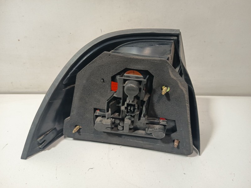 Recambio de piloto delantero derecho para saab 9-5 sedán 2.0 t ecopower referencia OEM IAM 23140202  