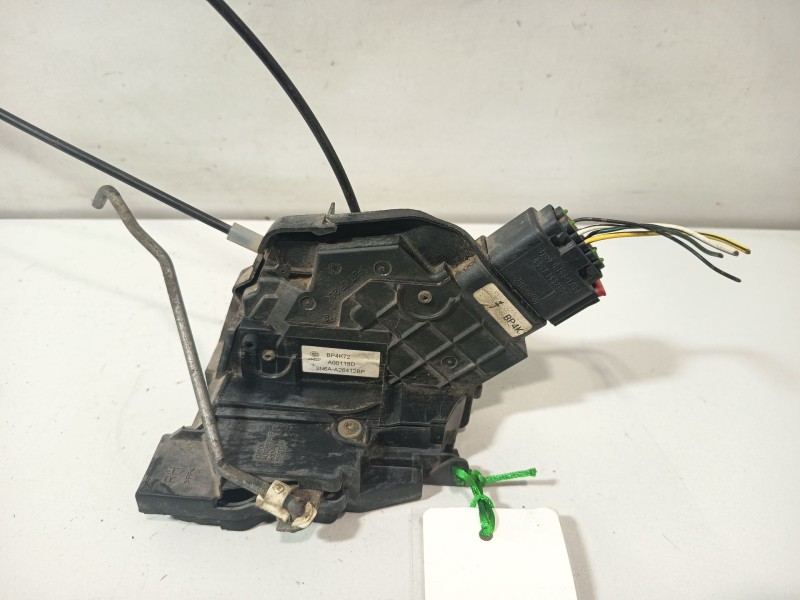 Recambio de cerradura puerta lateral derecha para mazda 3 sedán (bk) 1.6 (bk12) referencia OEM IAM BP4K72  