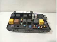 Recambio de caja reles / fusibles para opel zafira / zafira family b (a05) 1.7 cdti (m75) referencia OEM IAM 13268302M  