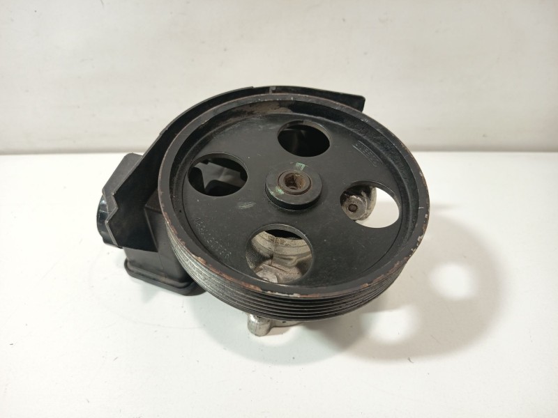 Recambio de bomba direccion para peugeot 206 hatchback (2a/c) 1.4 i referencia OEM IAM 9631411580  