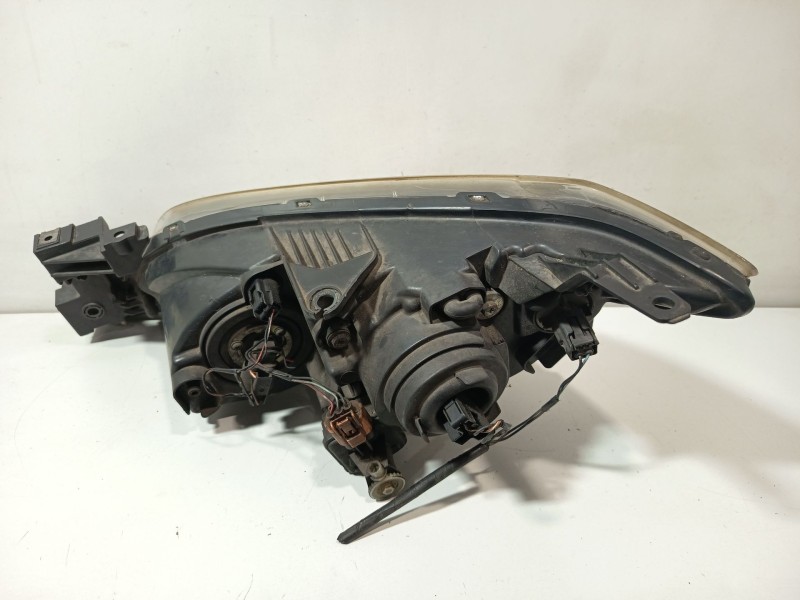 Recambio de faro derecho para mazda 3 sedán (bk) 1.6 di turbo (bk12y) referencia OEM IAM BN8V510K0E  