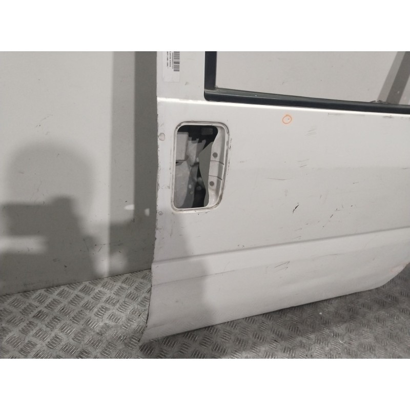 PUERTA DELANTERA DERECHA BLANCO  - imagen 3