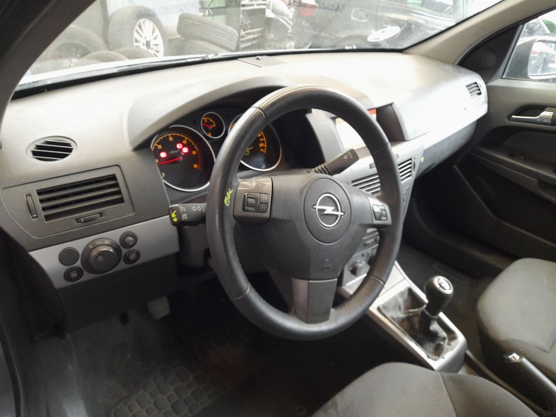 opel astra h (a04) del año 2006