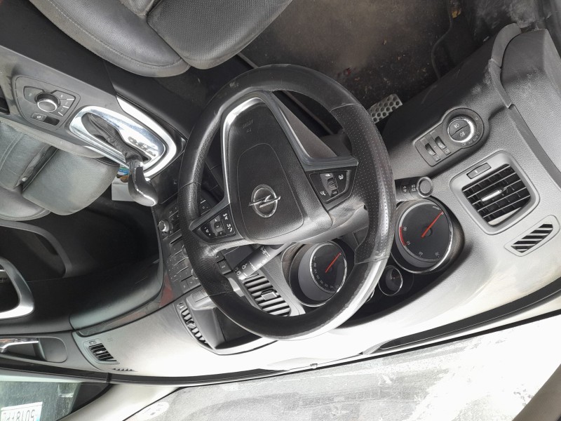 opel insignia a (g09) del año 2012