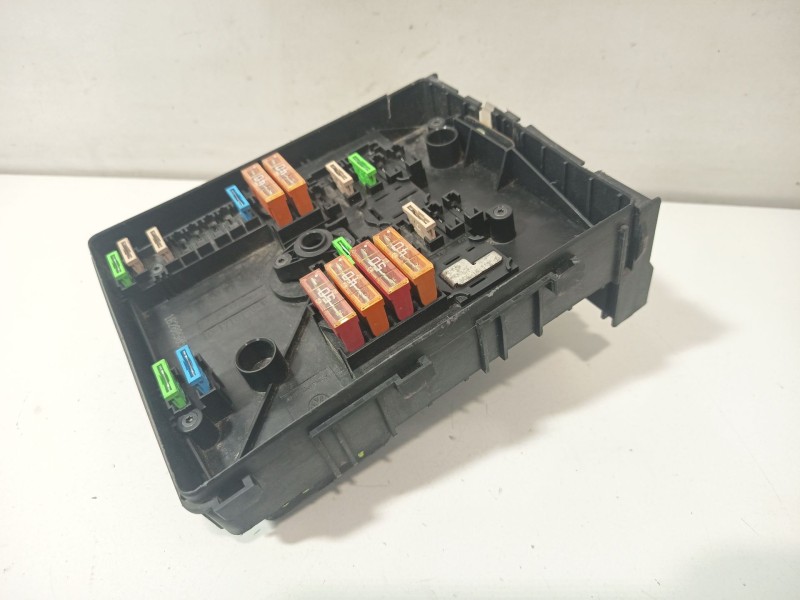 Recambio de caja reles / fusibles para seat altea (5p1) 2.0 tdi referencia OEM IAM 1K0937124H  