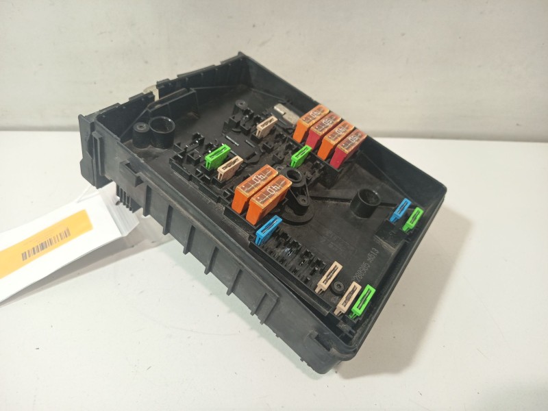 Recambio de caja reles / fusibles para seat altea (5p1) 2.0 tdi referencia OEM IAM 1K0937124H  