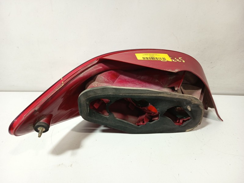 Recambio de piloto trasero derecho para peugeot 307 (3a/c) 2.0 hdi 135 referencia OEM IAM 6351X0  