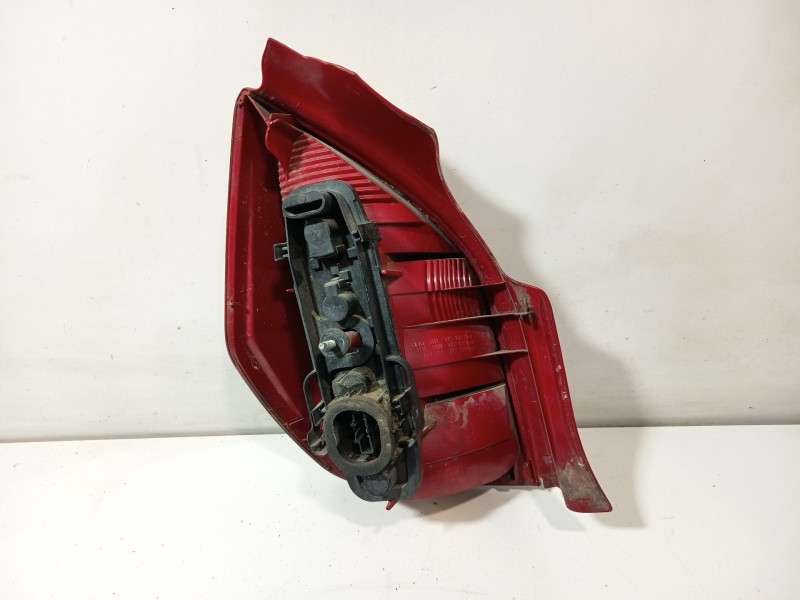 Recambio de piloto trasero derecho para citroën c2 (jm_) 1.1 referencia OEM IAM 9680283680  