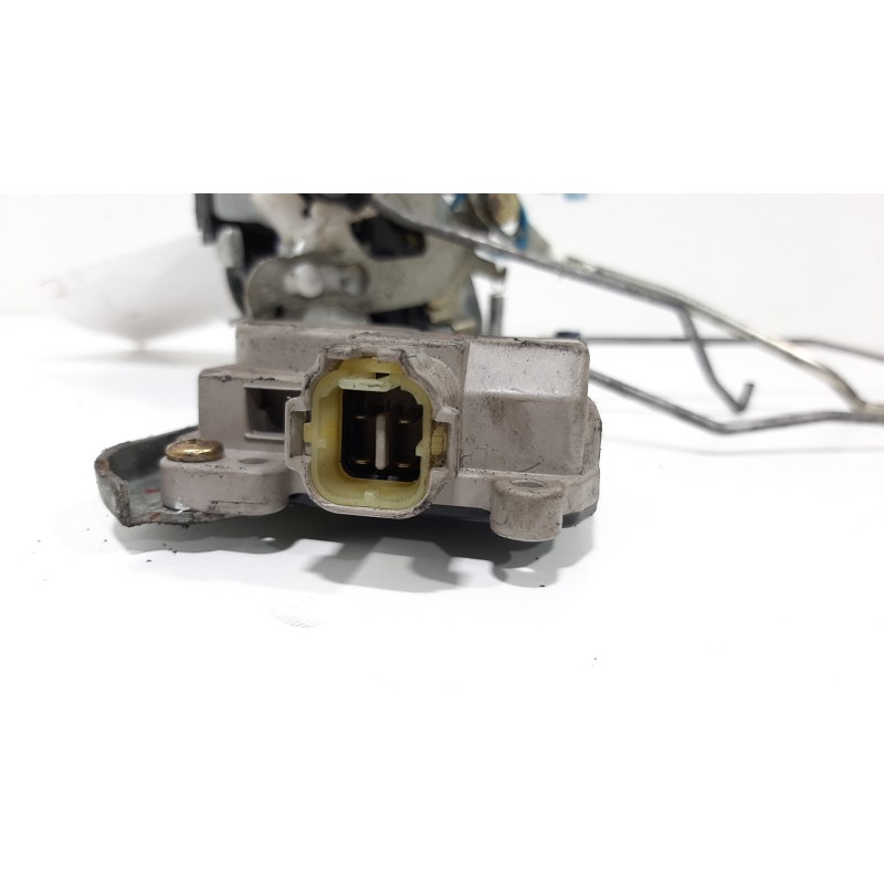 CERRADURA PUERTA DELANTERA DERECHA 8220181A00000 4 PINES  - imagen 2