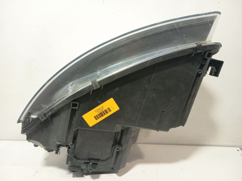 Recambio de faro derecho para audi a3 sportback (8pa) s3 quattro referencia OEM IAM 8P0941004K  