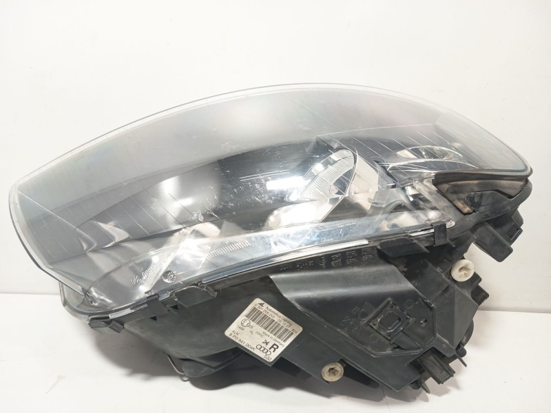 Recambio de faro derecho para audi a3 sportback (8pa) s3 quattro referencia OEM IAM 8P0941004K  