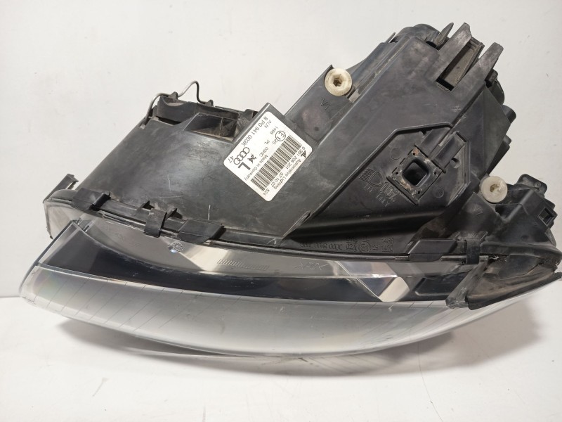 Recambio de faro izquierdo para audi a3 sportback (8pa) s3 quattro referencia OEM IAM 8P0941003K  