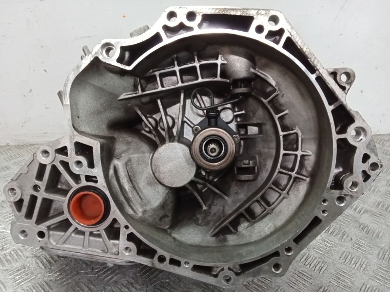 Recambio de caja cambios para opel astra j (p10) 1.6 (68) referencia OEM IAM 55565177  