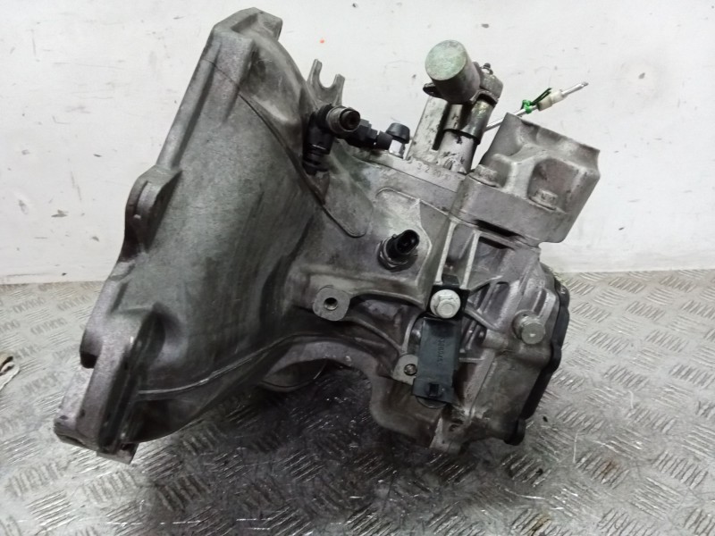 Recambio de caja cambios para opel astra j (p10) 1.6 (68) referencia OEM IAM 55565177  