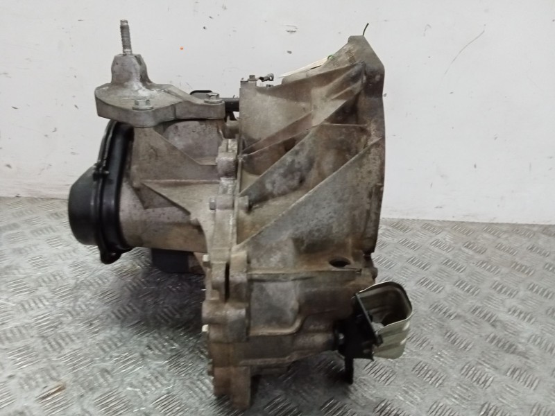 Recambio de caja cambios para ford fusion (ju_) 1.4 referencia OEM IAM 2N1R7002ND  