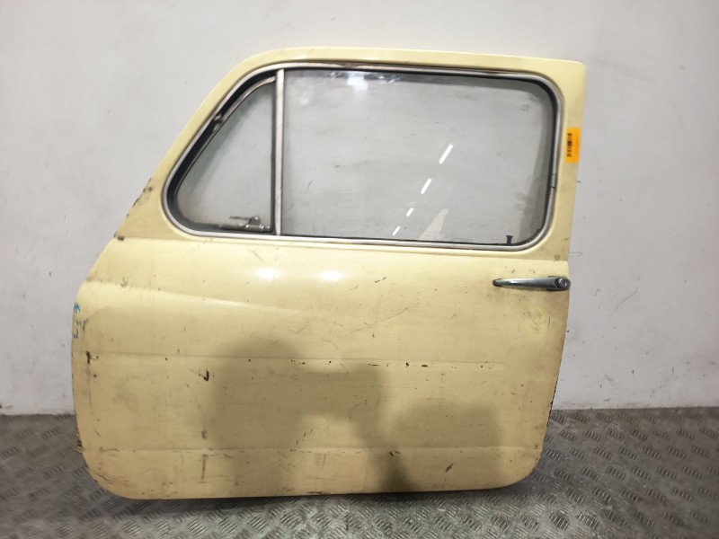 Recambio de puerta delantera izquierda para seat 600 e referencia OEM IAM   