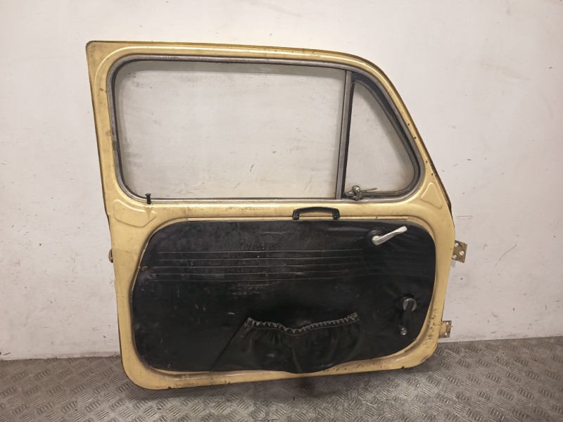 Recambio de puerta delantera izquierda para seat 600 e referencia OEM IAM   