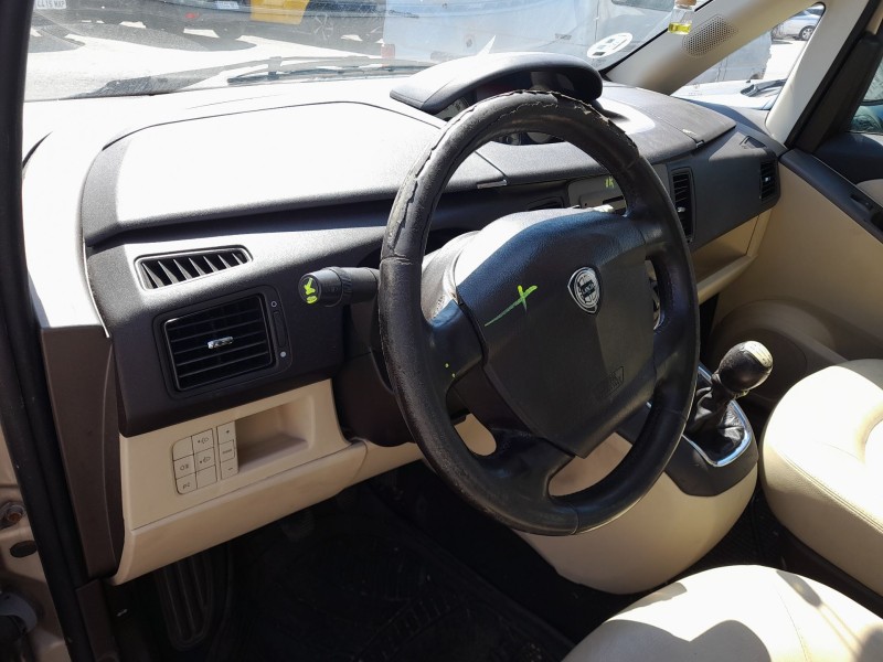 lancia musa (350_) del año 2007