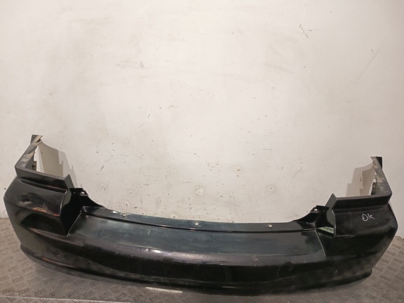 Recambio de paragolpes trasero para dodge caliber 2.0 crd referencia OEM IAM 1CJ60TZZAB  