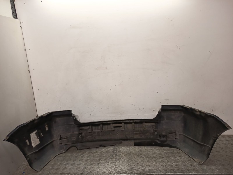 Recambio de paragolpes trasero para dodge caliber 2.0 crd referencia OEM IAM 1CJ60TZZAB  