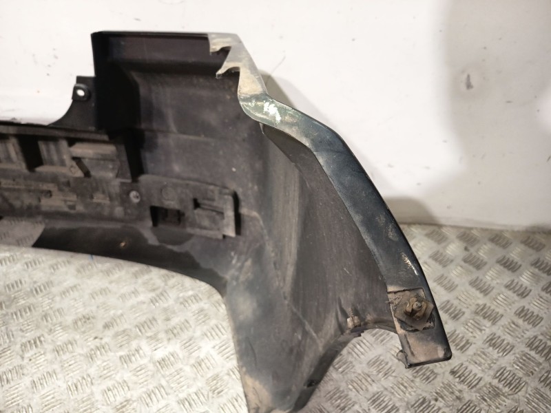Recambio de paragolpes trasero para dodge caliber 2.0 crd referencia OEM IAM 1CJ60TZZAB  