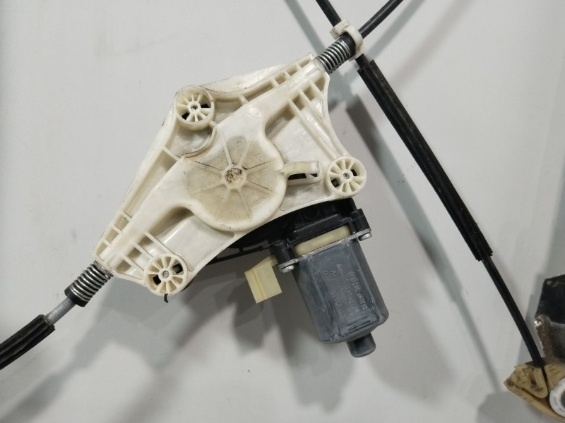 Recambio de elevalunas delantero izquierdo para seat leon (5f1) 1.6 tdi referencia OEM IAM 5F4837461D  