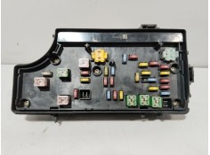 Recambio de caja reles / fusibles para dodge caliber 2.0 crd referencia OEM IAM P04692207AE  