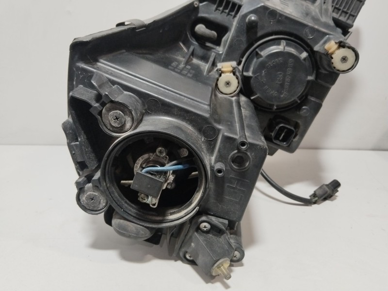 Recambio de faro izquierdo para ssangyong rexton / rexton ii (gab_) 2.7 xdi referencia OEM IAM 8310108103HBC  