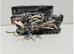 Recambio de caja reles / fusibles para nissan terrano ii (r20) 2.7 td 4wd referencia OEM IAM 243110E000   2