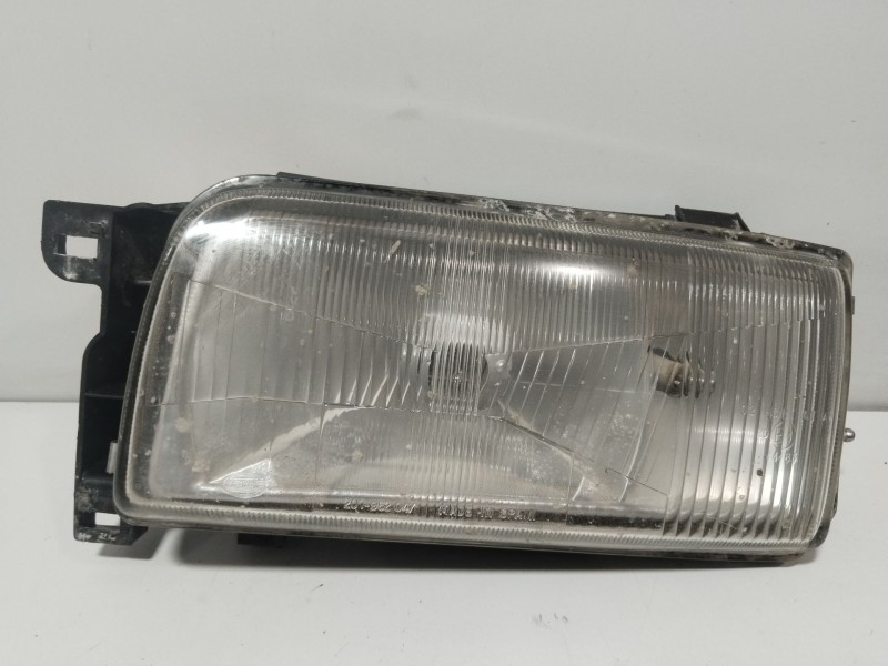 Recambio de faro izquierdo para nissan terrano ii (r20) 2.7 td 4wd referencia OEM IAM 96221700  