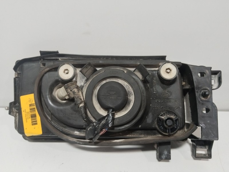 Recambio de faro izquierdo para nissan terrano ii (r20) 2.7 td 4wd referencia OEM IAM 96221700  