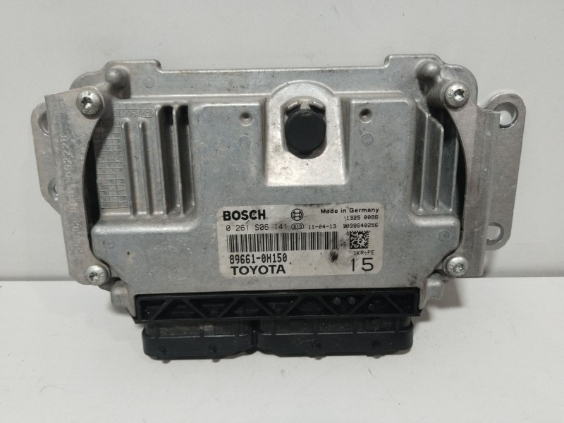 Recambio de centralita motor uce para toyota aygo (_b1_) 1.0 (kgb10_) referencia OEM IAM 0261s06141  