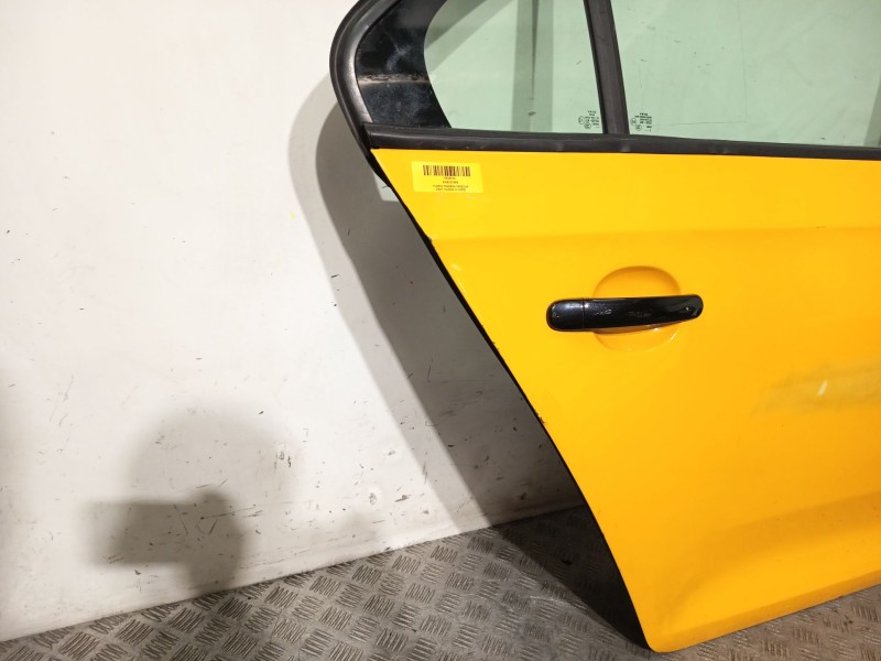 Recambio de puerta trasera derecha para seat toledo iv (kg3) 1.6 tdi referencia OEM IAM 5JA833056B  AMARILLO