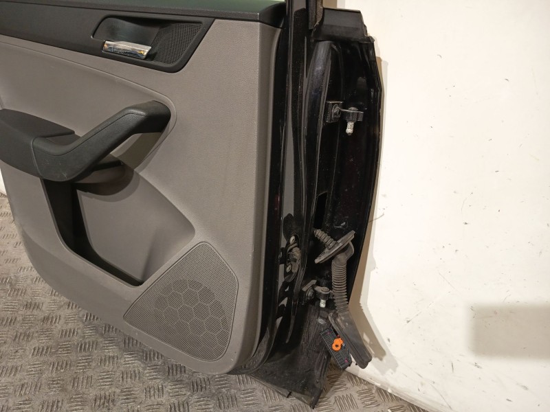 Recambio de puerta trasera izquierda para seat toledo iv (kg3) 1.6 tdi referencia OEM IAM 5JA833055B  AMARILLO