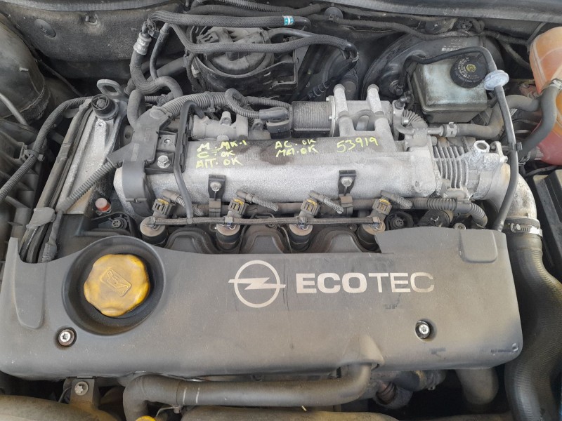 opel astra h gtc (a04) del año 2008