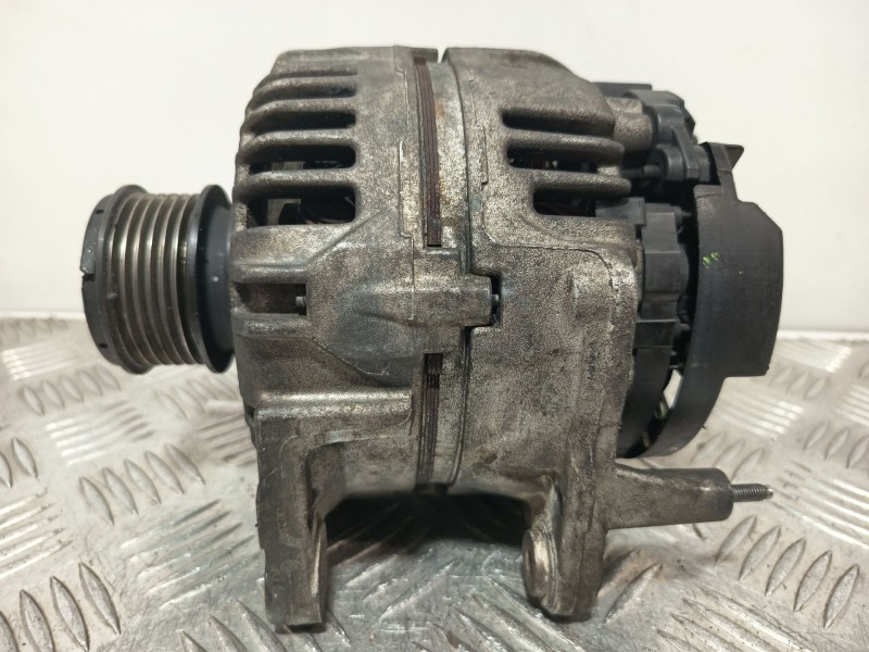 Recambio de alternador para seat ibiza iii (6l1) 1.4 tdi referencia OEM IAM 038903018RX  
