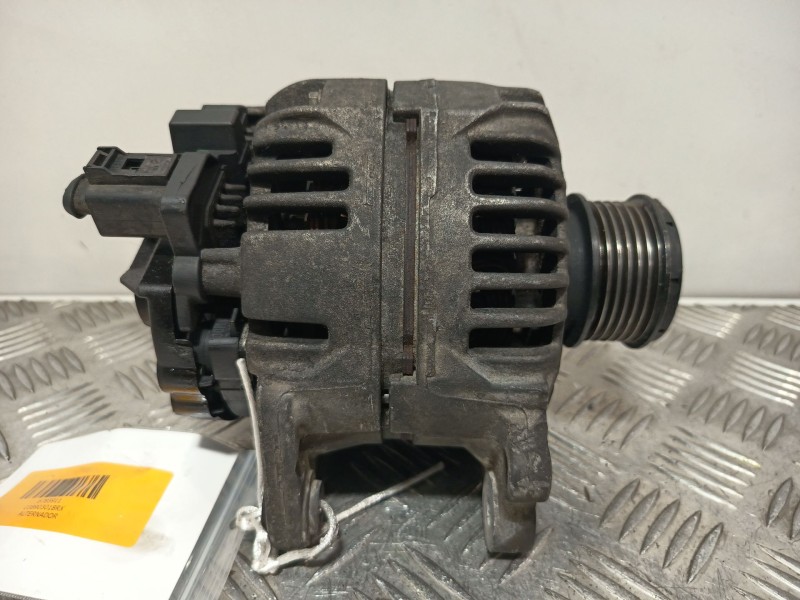 Recambio de alternador para seat ibiza iii (6l1) 1.4 tdi referencia OEM IAM 038903018RX  