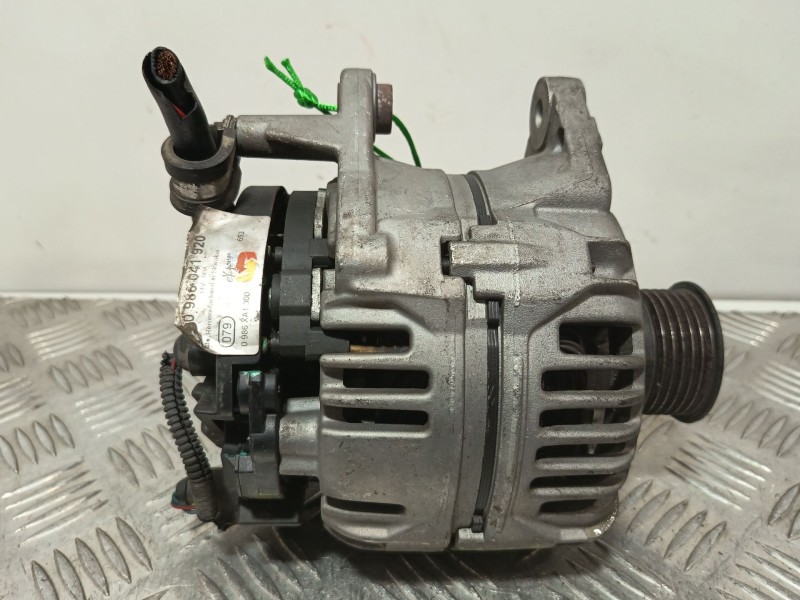 Recambio de alternador para audi a2 (8z) 1.4 referencia OEM IAM 0986041920  