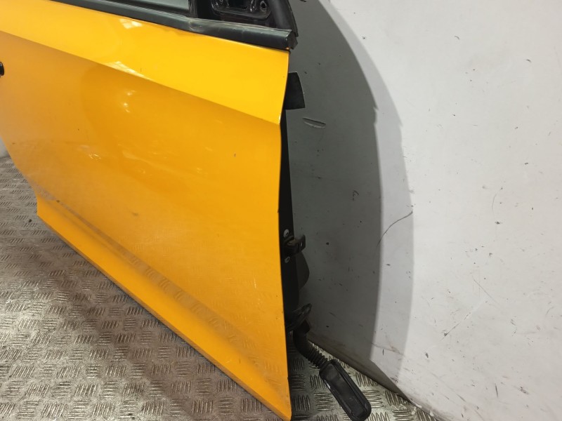 Recambio de puerta delantera derecha para seat toledo iv (kg3) 1.6 tdi referencia OEM IAM 5JA831056B  AMARILLO