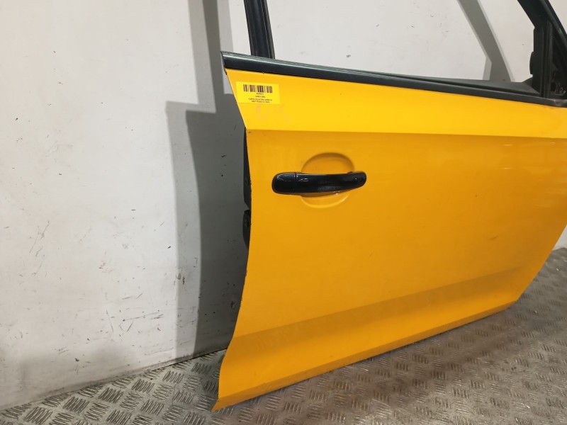 Recambio de puerta delantera derecha para seat toledo iv (kg3) 1.6 tdi referencia OEM IAM 5JA831056B  AMARILLO