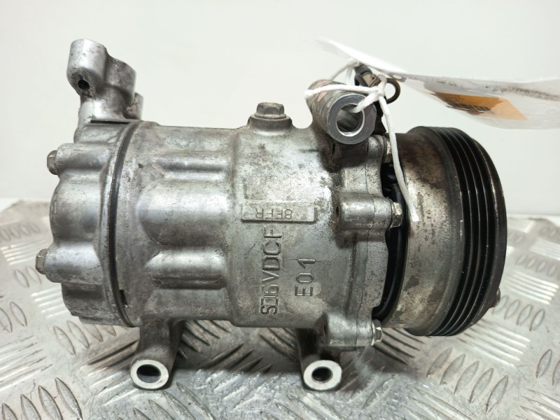 Recambio de compresor aire acondicionado para dacia sandero (bs_) 1.2 16v referencia OEM IAM 8200840899  