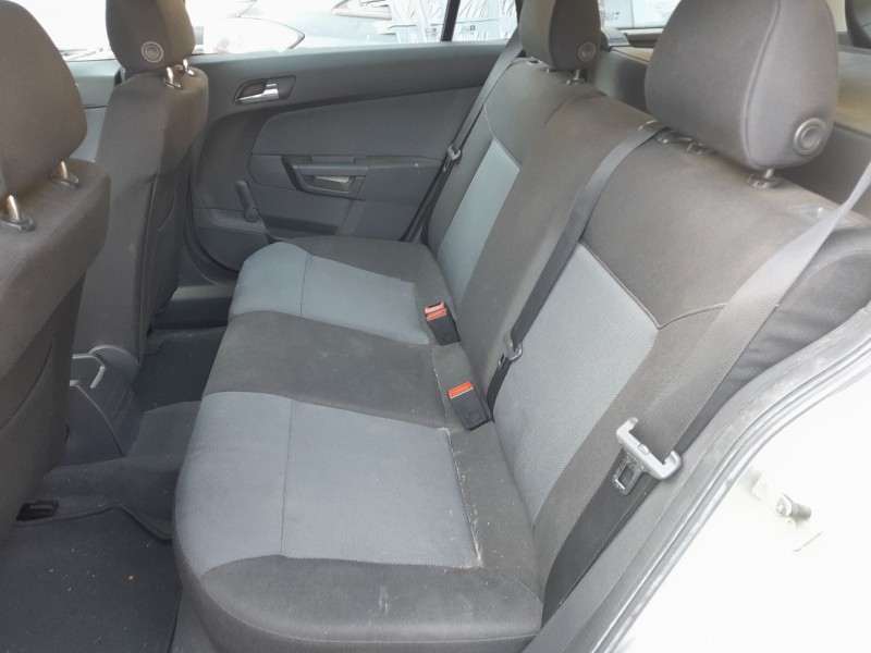opel astra h station wagon (a04) del año 2004